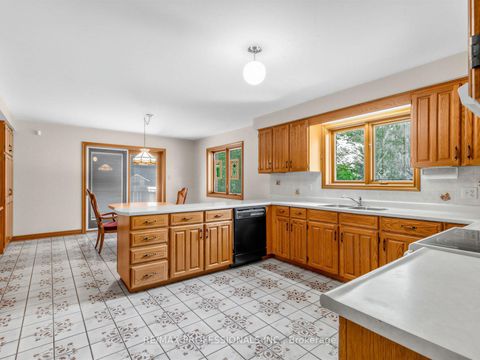Photo 15 at 157 Coon's Road, Oak Ridges, Richmond Hill