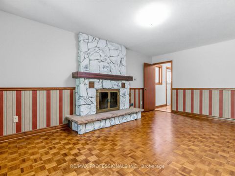 Photo 19 at 157 Coon's Road, Oak Ridges, Richmond Hill