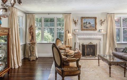Photo 12 at 12 Wynnview Court, Cliffside, Toronto