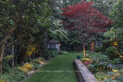 Photo 24 at 12 Wynnview Court, Cliffside, Toronto