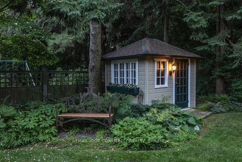 Photo 25 at 12 Wynnview Court, Cliffside, Toronto