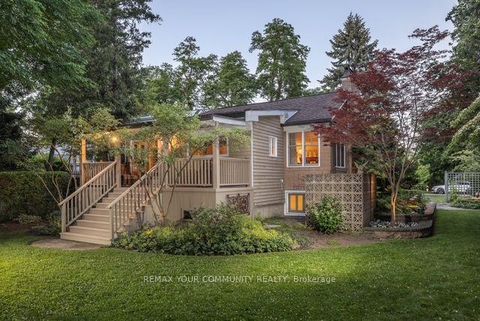 Photo 28 at 12 Wynnview Court, Cliffside, Toronto