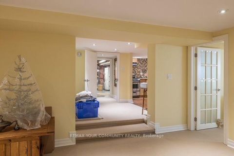 Photo 31 at 12 Wynnview Court, Cliffside, Toronto