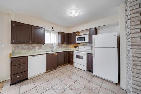 Photo 7 at 5 Elizabeth Street, Cookstown, Innisfil