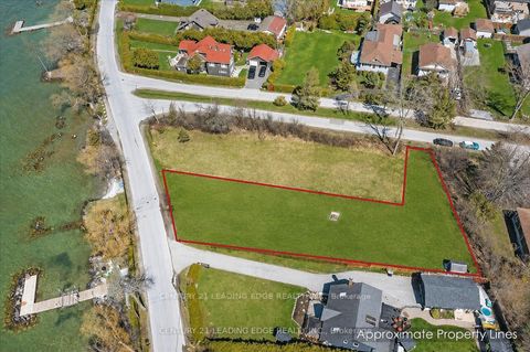 Photo 2 at 415 Lake Drive E, Historic Lakeshore Communities, Georgina