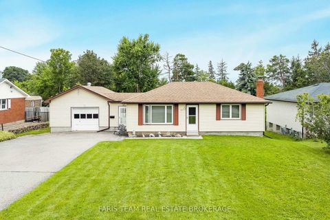 Photo 0 at 207 Warnica Road, Painswick North, Barrie