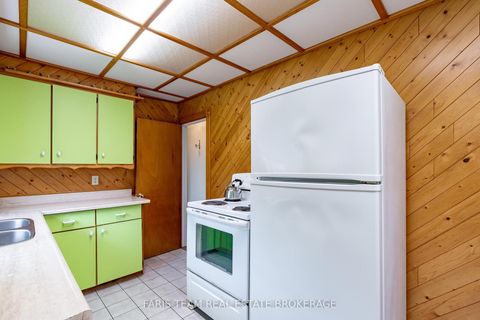Photo 7 at 207 Warnica Road, Painswick North, Barrie