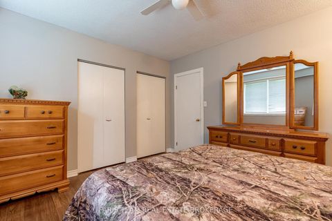 Photo 14 at 207 Warnica Road, Painswick North, Barrie