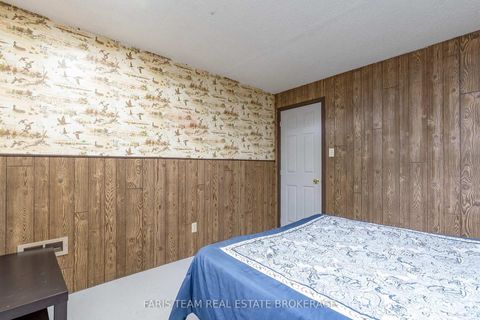 Photo 20 at 207 Warnica Road, Painswick North, Barrie