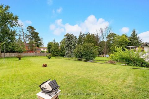 Photo 25 at 207 Warnica Road, Painswick North, Barrie