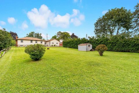 Photo 27 at 207 Warnica Road, Painswick North, Barrie