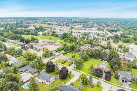 Photo 31 at 207 Warnica Road, Painswick North, Barrie