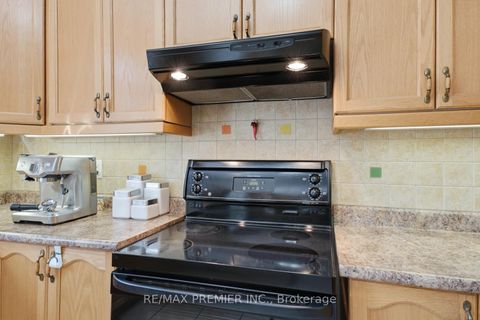 Photo 15 at 63 Summeridge Drive, Patterson, Vaughan