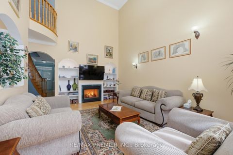 Photo 19 at 63 Summeridge Drive, Patterson, Vaughan