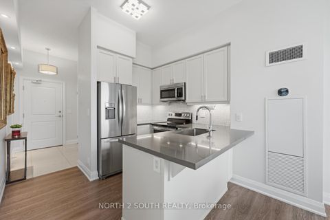 Photo 11 at 1015 - 12 Woodstream Boulevard, Vaughan Grove, Vaughan