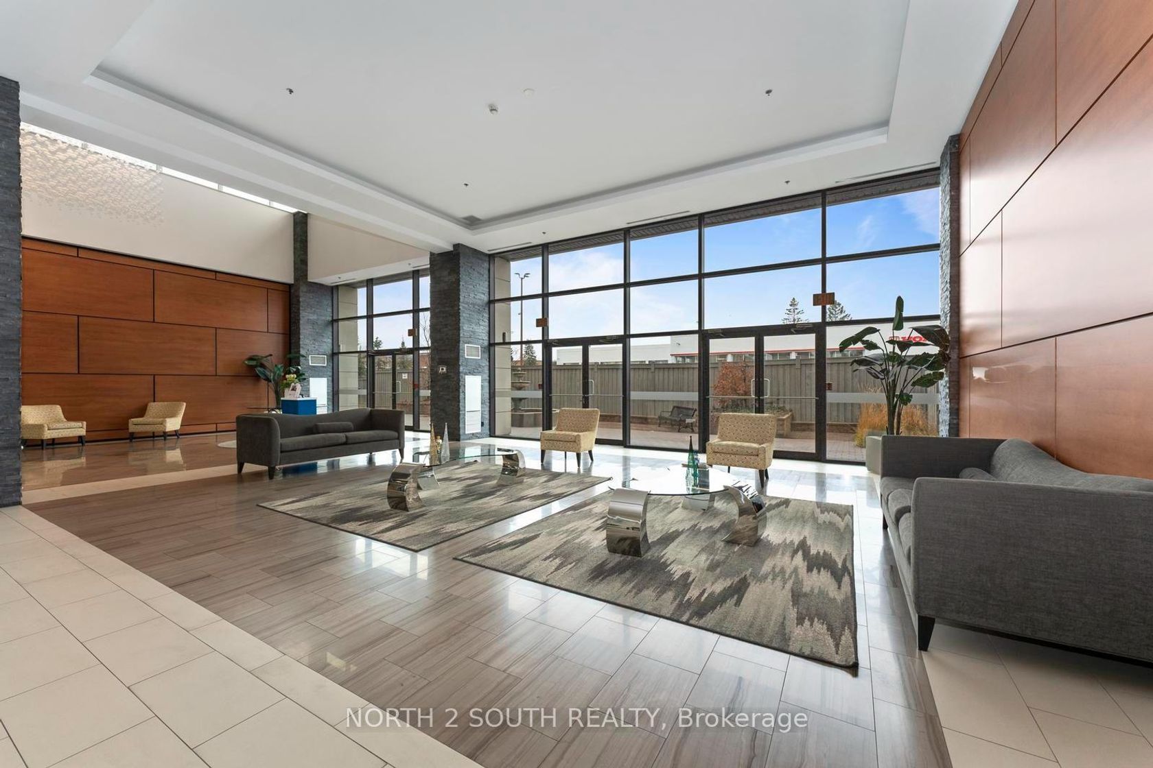 1015 - 12 Woodstream Boulevard, Vaughan Grove, Vaughan photo number 2