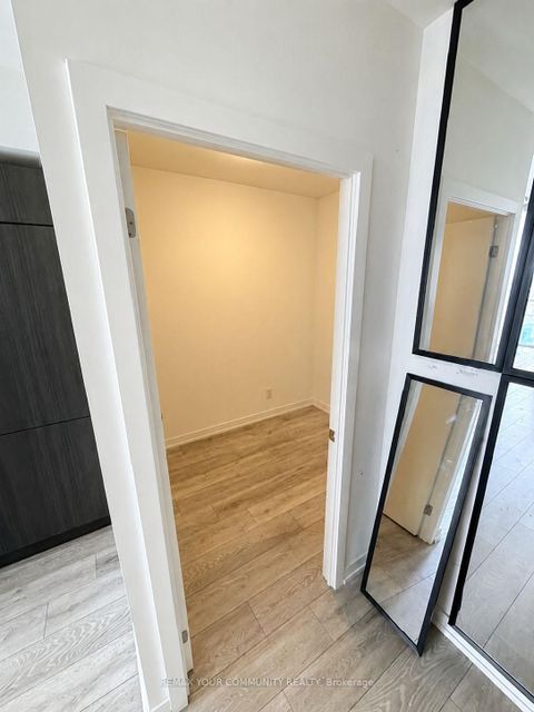 Photo 3 at 404 - 159 Wellesley Street E, South St. James Town, Toronto