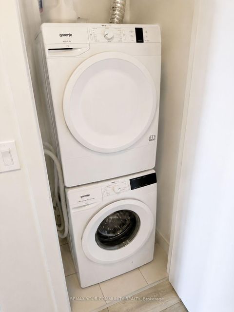 Photo 14 at 404 - 159 Wellesley Street E, South St. James Town, Toronto