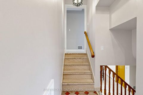 Photo 27 at 2 Dorking Crescent, CFB, Toronto