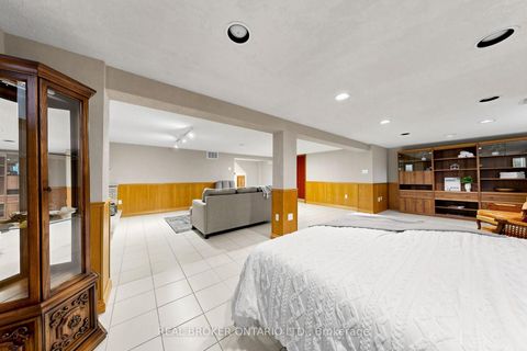 Photo 36 at 2 Dorking Crescent, CFB, Toronto