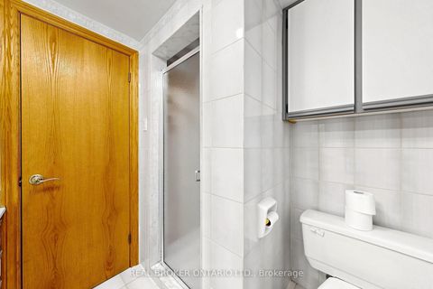 Photo 41 at 2 Dorking Crescent, CFB, Toronto