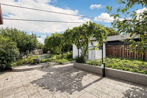 Photo 47 at 2 Dorking Crescent, CFB, Toronto