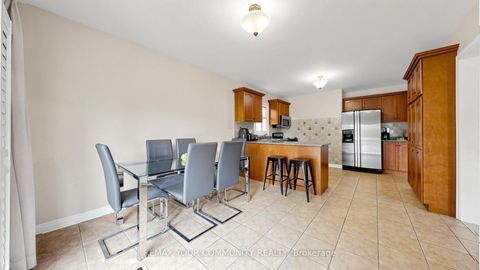 Photo 10 at 78 Zippora Drive, Devonsleigh, Richmond Hill