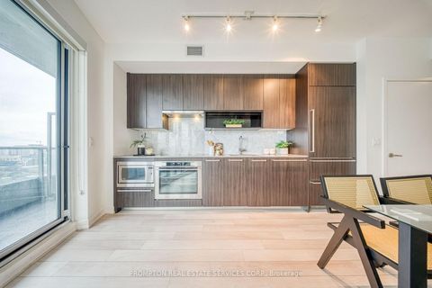 Photo 4 at 2807 - 117 Mcmahon Drive, Bayview Village, Toronto
