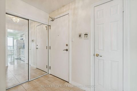Photo 4 at 1136 - 125 OMNI Drive, Bendale, Toronto