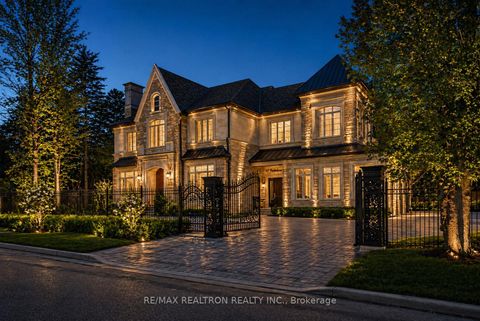 Photo 1 at 17 Pebblelane Court, South Richvale, Richmond Hill