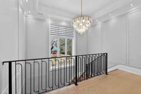 Photo 11 at 17 Pebblelane Court, South Richvale, Richmond Hill