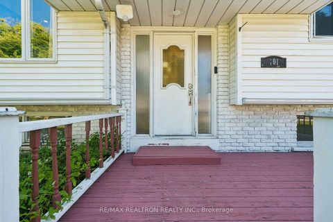 Photo 5 at 101 Marshall Street, Allandale Heights, Barrie