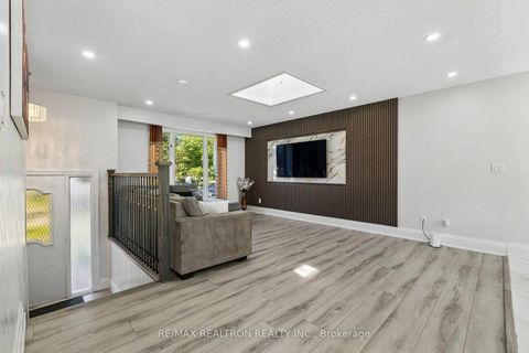 Photo 8 at 101 Marshall Street, Allandale Heights, Barrie