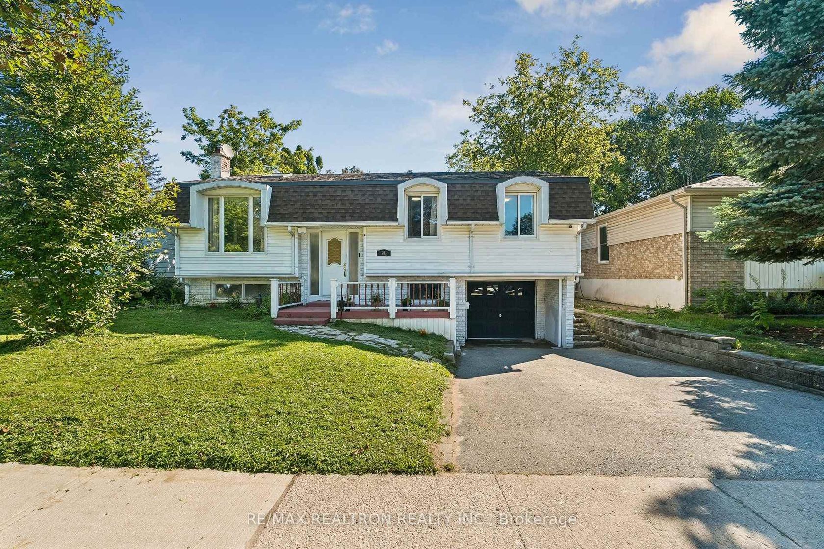 101 Marshall Street, Allandale Heights, Barrie photo number 2