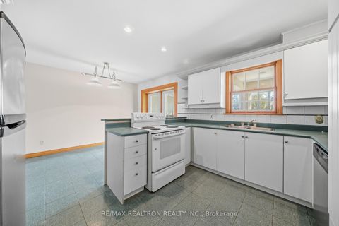 Photo 12 at 173 Elgin Mills Road W, Mill Pond, Richmond Hill