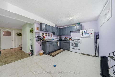 Photo 31 at 173 Elgin Mills Road W, Mill Pond, Richmond Hill