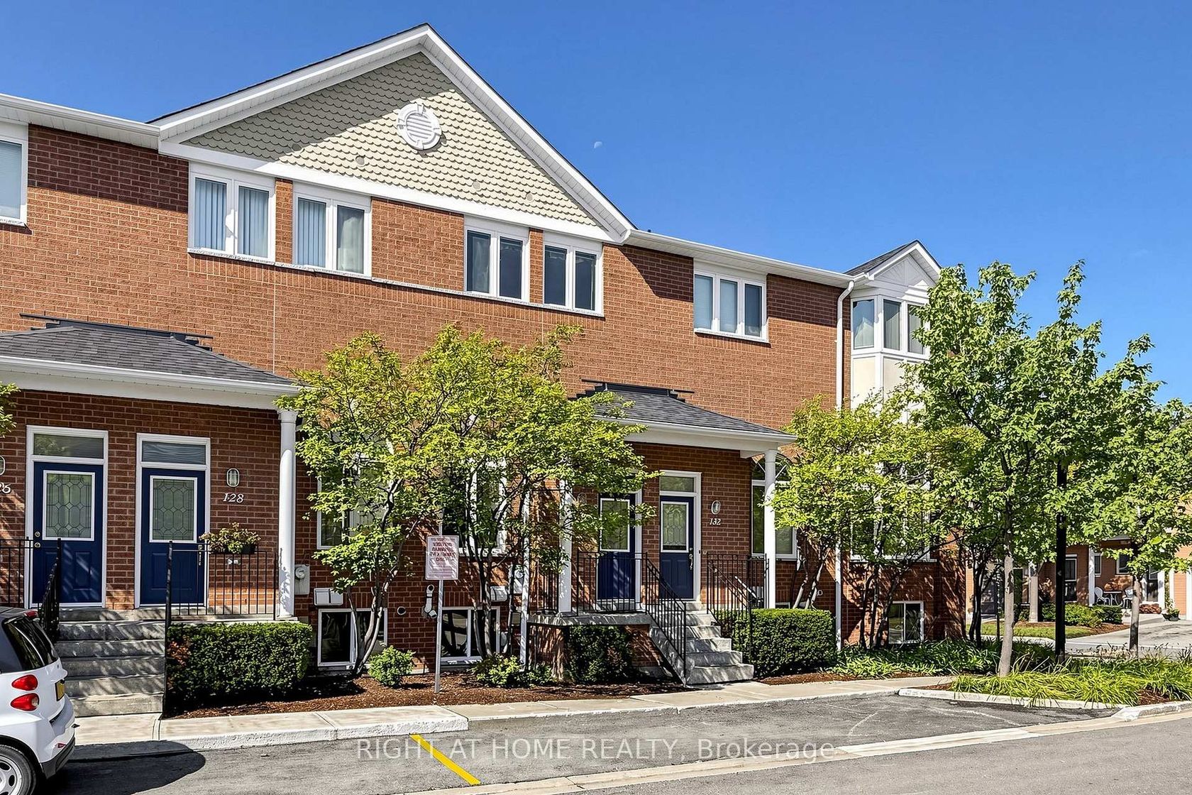 130 - 83 Mondeo Drive, Dorset Park, Toronto photo 8