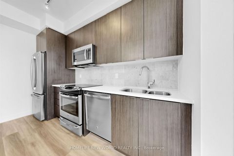 Photo 8 at 1508 - 50 Bruyeres Mews, Niagara, Toronto