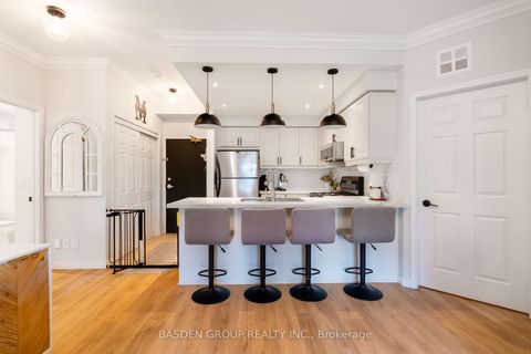 Photo 9 at 309 - 1 Maison Parc Court, Lakeview Estates, Vaughan