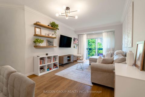 Photo 13 at 309 - 1 Maison Parc Court, Lakeview Estates, Vaughan