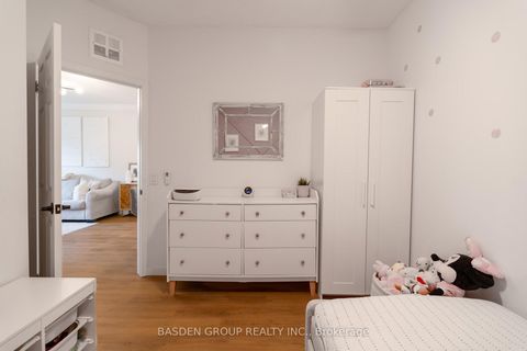 Photo 33 at 309 - 1 Maison Parc Court, Lakeview Estates, Vaughan