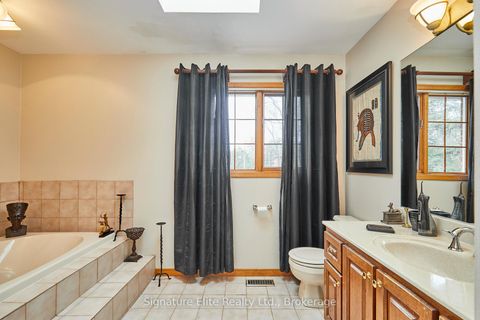 Photo 22 at 4 Camor Court, Highland Creek, Toronto