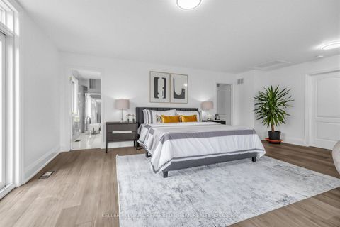 Photo 15 at 18 Yongeview Avenue, South Richvale, Richmond Hill