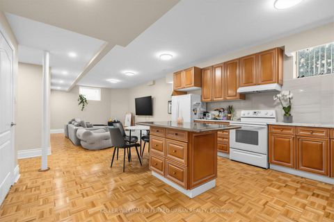 Photo 25 at 18 Yongeview Avenue, South Richvale, Richmond Hill