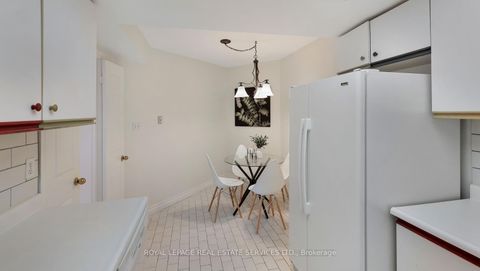 Photo 3 at 616 - 215 The Donway W, Don Mills, Toronto