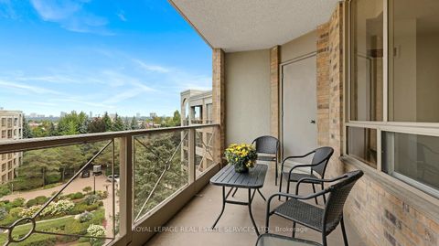 Photo 5 at 616 - 215 The Donway W, Don Mills, Toronto