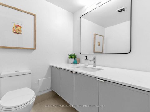Photo 22 at 401 - 10 Avoca Avenue, Moore Park, Toronto