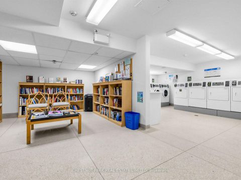 Photo 33 at 401 - 10 Avoca Avenue, Moore Park, Toronto