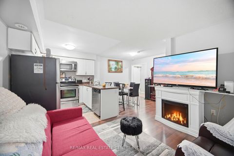 Photo 11 at 2 - 153 Isaac Devins Boulevard, Pelmo Park W5, Toronto