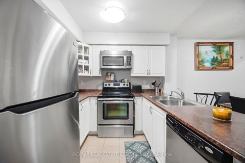Photo 12 at 2 - 153 Isaac Devins Boulevard, Pelmo Park W5, Toronto